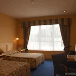 Mount Errigal Hotel, Conference & Leisure Centre מלון לטרקני