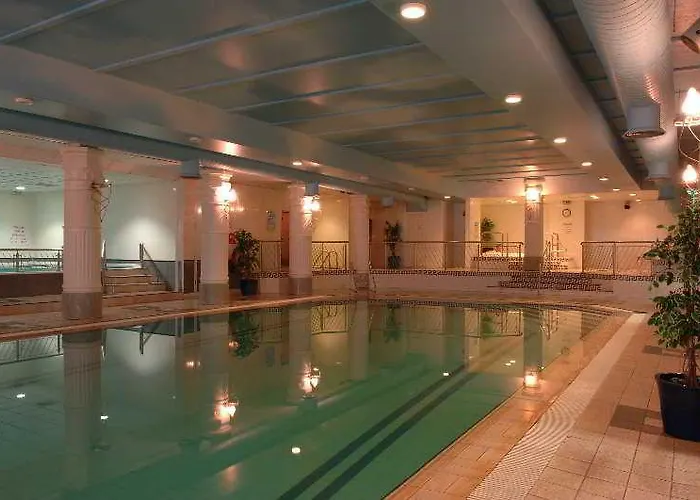 Mount Errigal Hotel, Conference & Leisure Centre Hotell